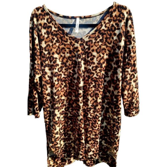 Cool Madden Leopard blouse size Medium. - Picture 1 of 9